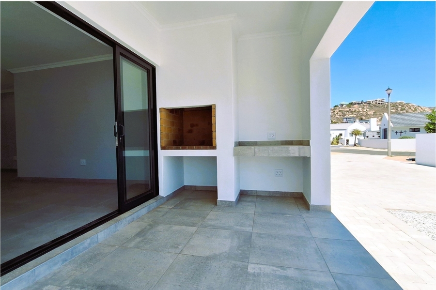 3 Bedroom Property for Sale in Sandy Point Western Cape